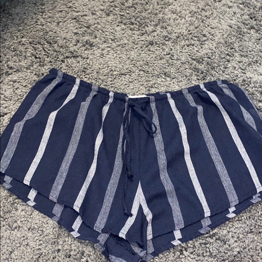 Pacsun flowy shorts